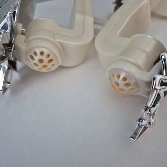 Bath and Body Works 5 Christmas Plug In Wallflowers Bells Wreath Tree Deer Bulb - Picture 6 of 11